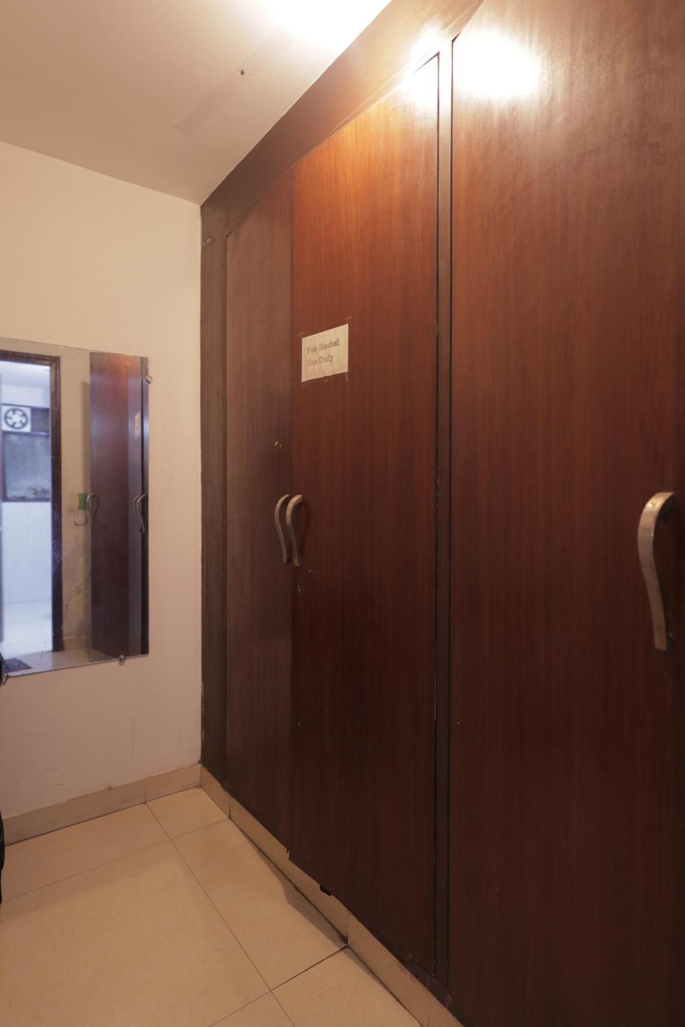 Amigosindia Hostel New Delhi Exterior photo