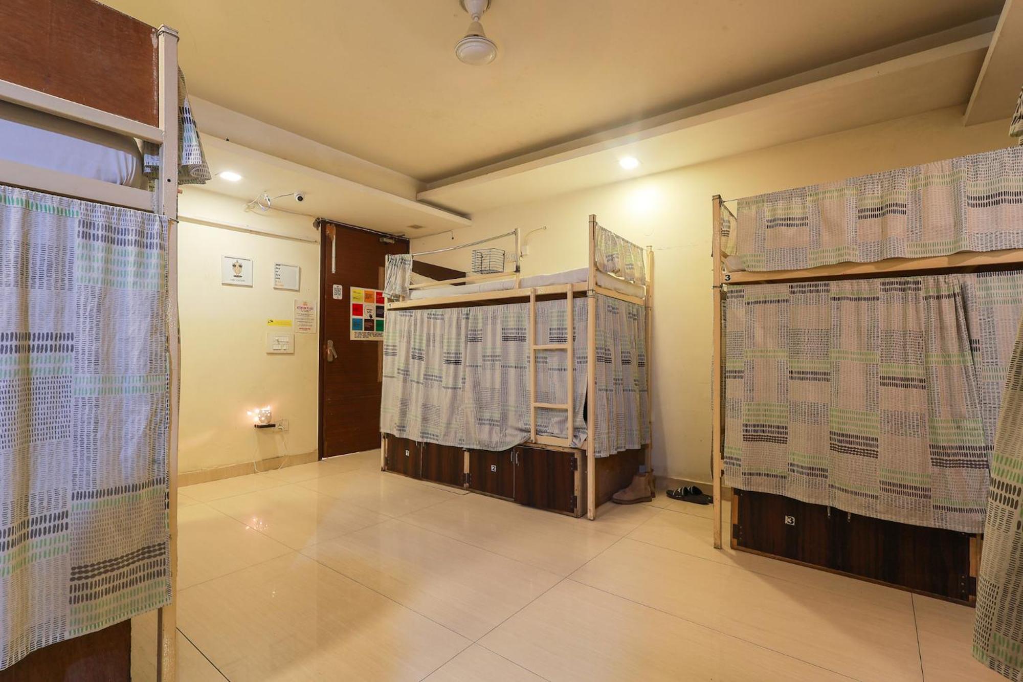 Amigosindia Hostel New Delhi Exterior photo