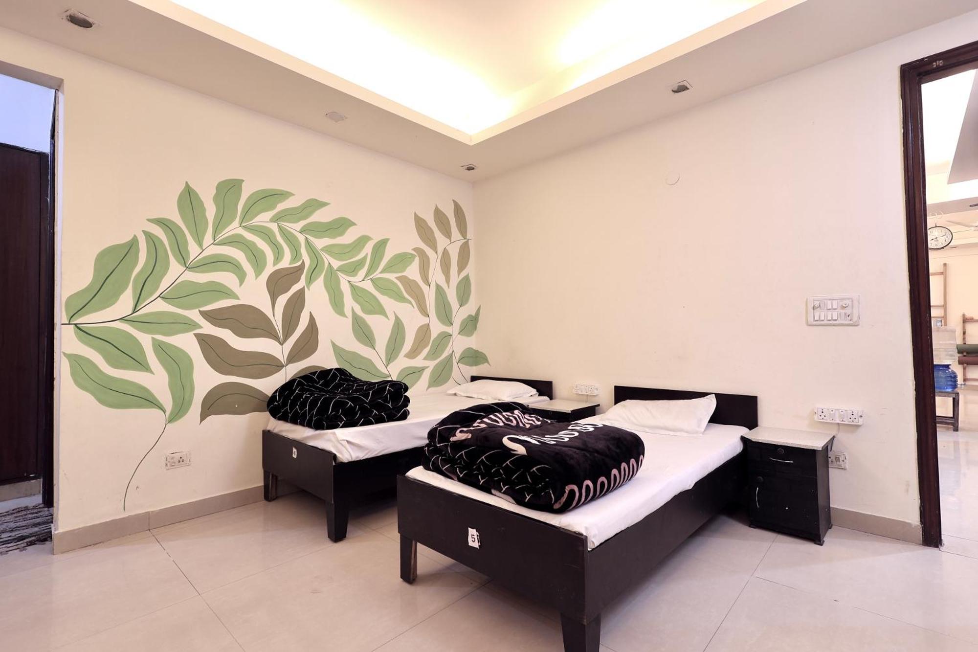 Amigosindia Hostel New Delhi Exterior photo